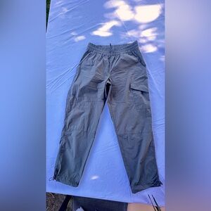 Te Verde Gray Cargo Pants with Elastic Waistband